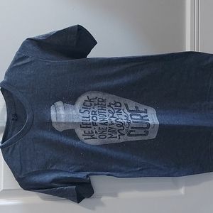 Twin Forks women's tshirt size small